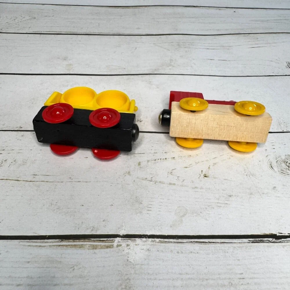 Thomas &‎ Friends Wooden Railway Mike Engine and Sodar Aquarium Car